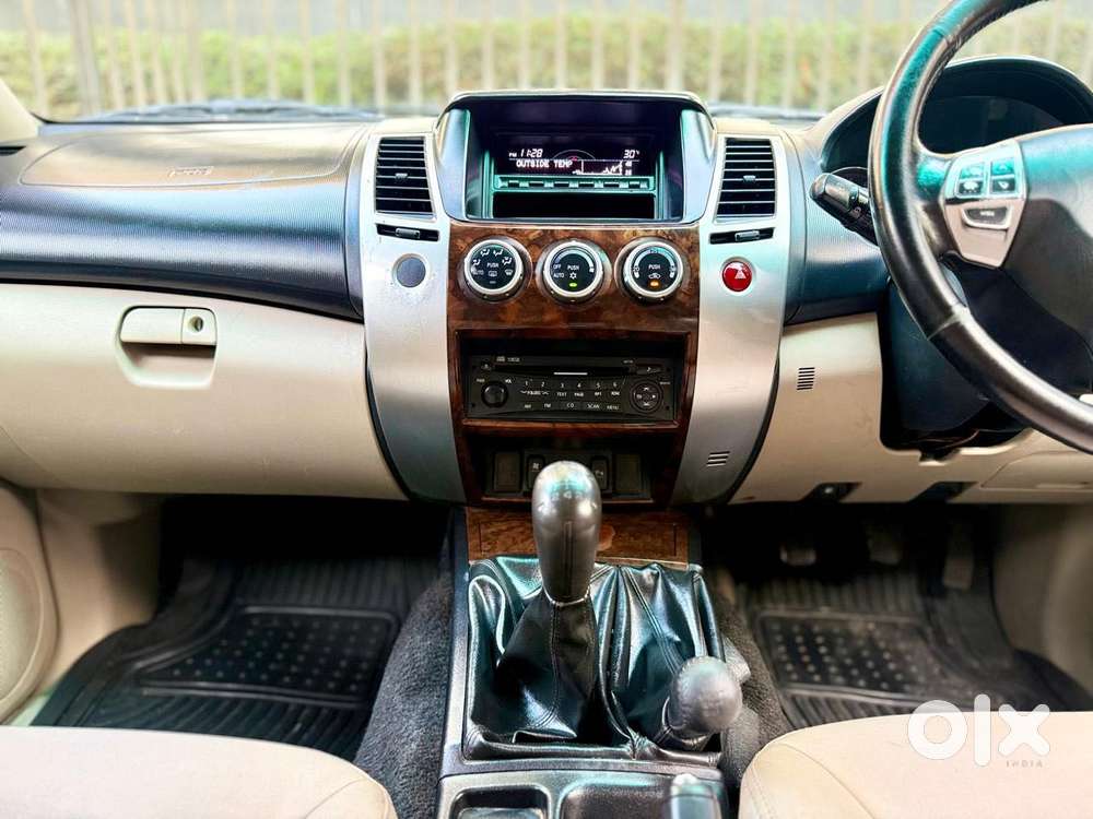 Mitsubishi Pajero Sport 2.5 Manual, 2012, Diesel