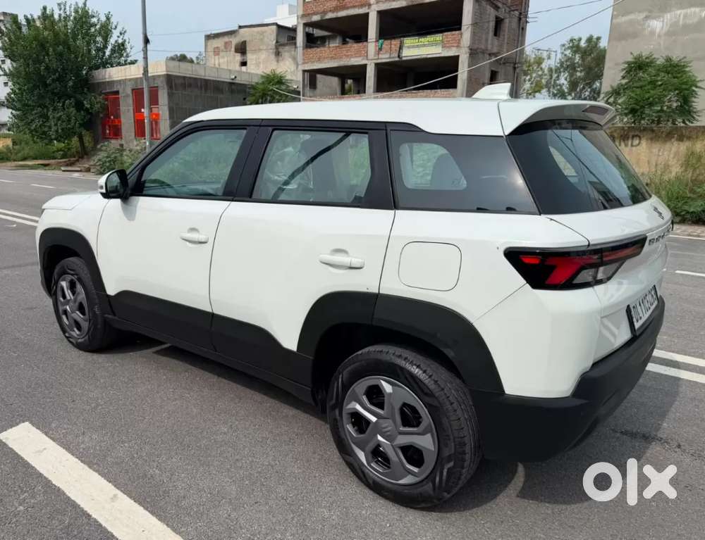 Maruti Suzuki Brezza Vxi At, 2024, Petrol