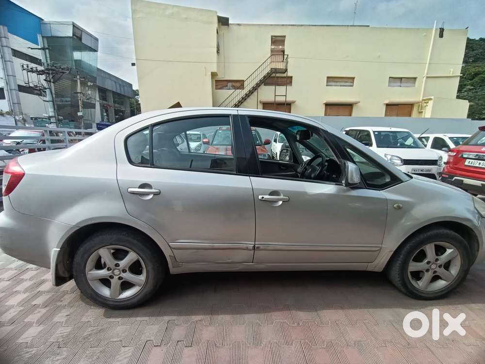 Maruti Suzuki Sx4 Zxi, 2007, Petrol
