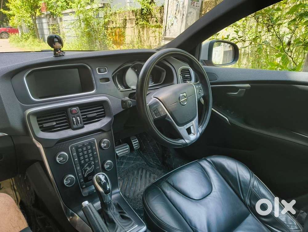 Volvo V40 2017 R Design
