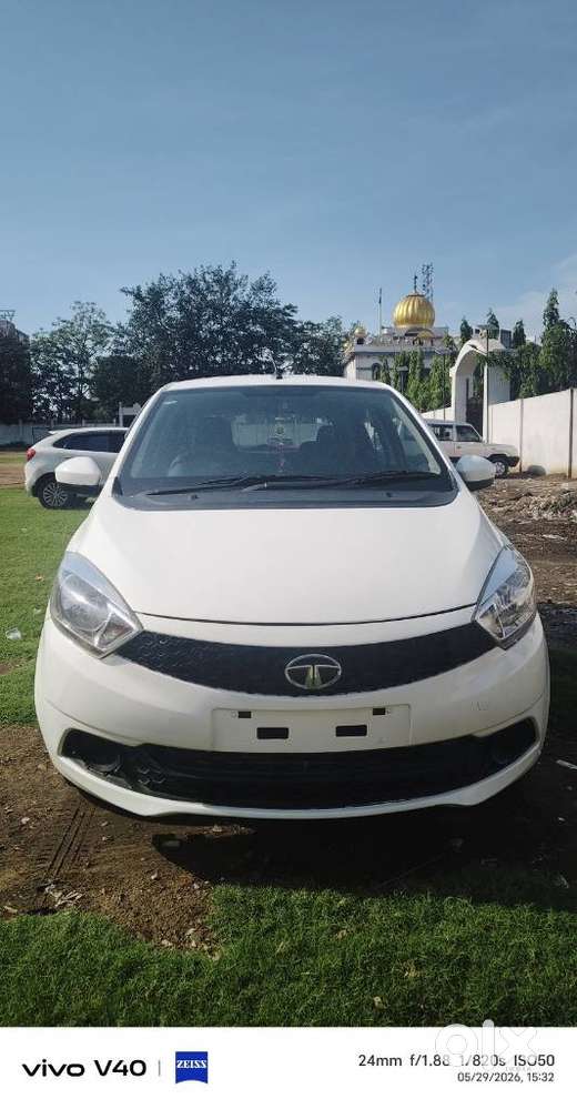 Tata Tiago 1.2 Revotron Xt Option, 2018, Petrol