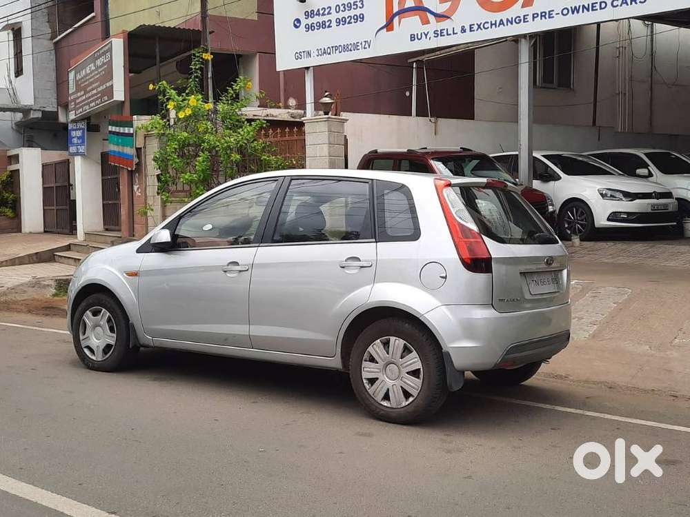 Ford Figo Petrol Titanium, 2010, Petrol
