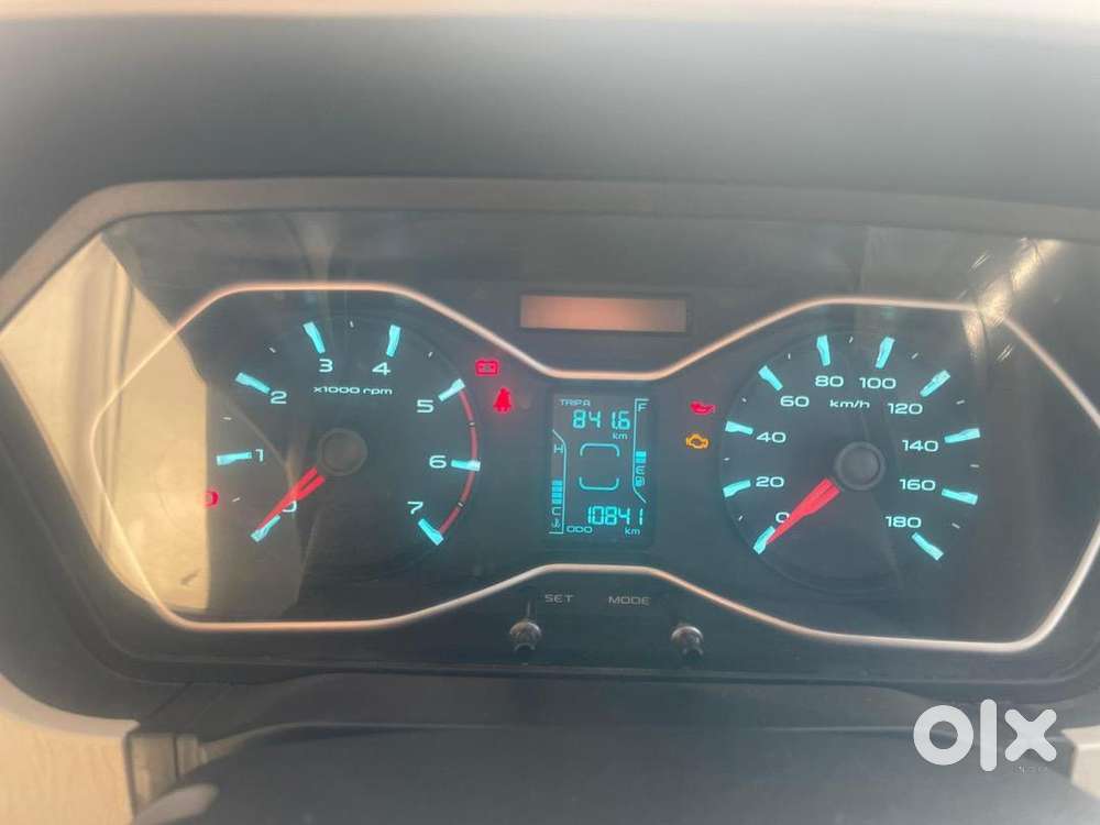 Mahindra Diesel Car 2025