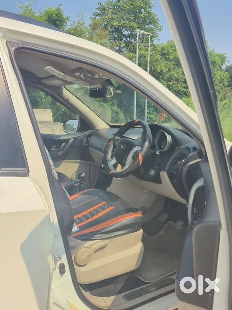 Mahindra Xuv500 2018 Diesel Well Maintained