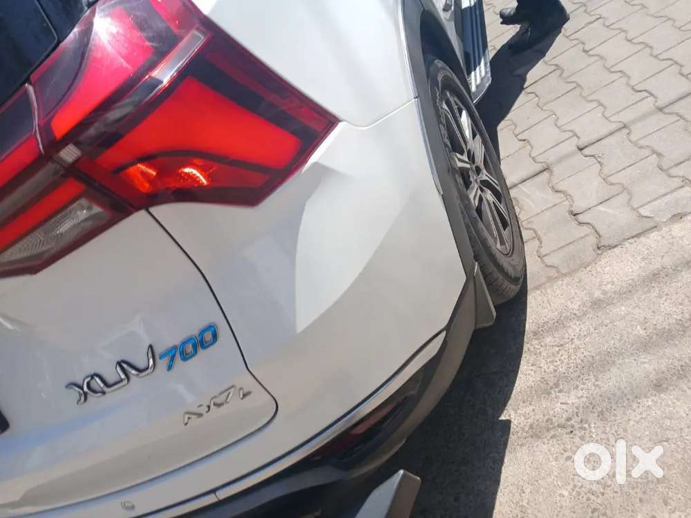 Xuv 700 White Automatic Top Model 7 Seater Luxuary Chandigarh Paid No