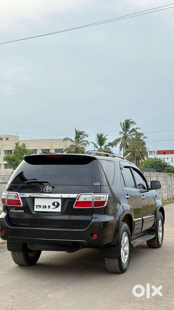 Toyota Fortuner 4x2 Manual, 2011, Diesel