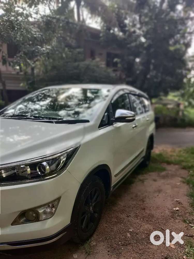 Toyota Innova Crysta 2.8 2017