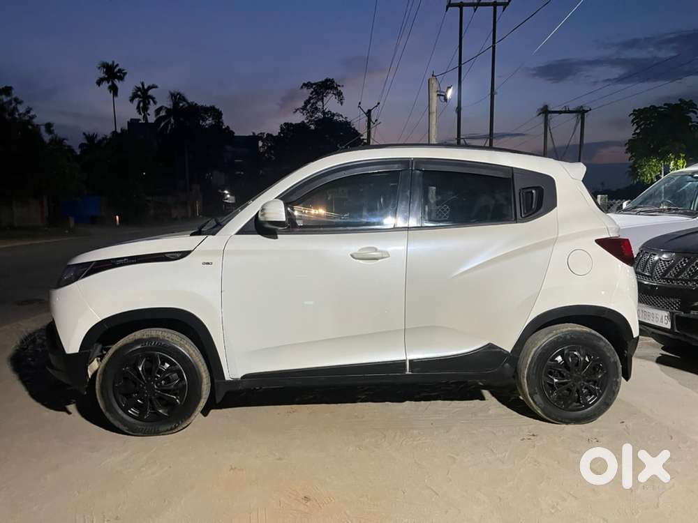 Mahindra Kuv 100 2017 Petrol 36000 Km Driven