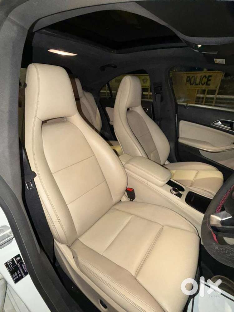 Mercdes Benz  Cla 200 Petrol Mh 12