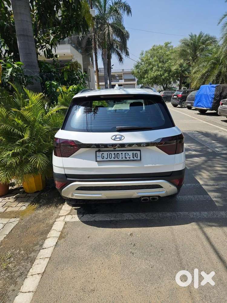 Hyundai Alcazar 2023 Diesel Well Maintained