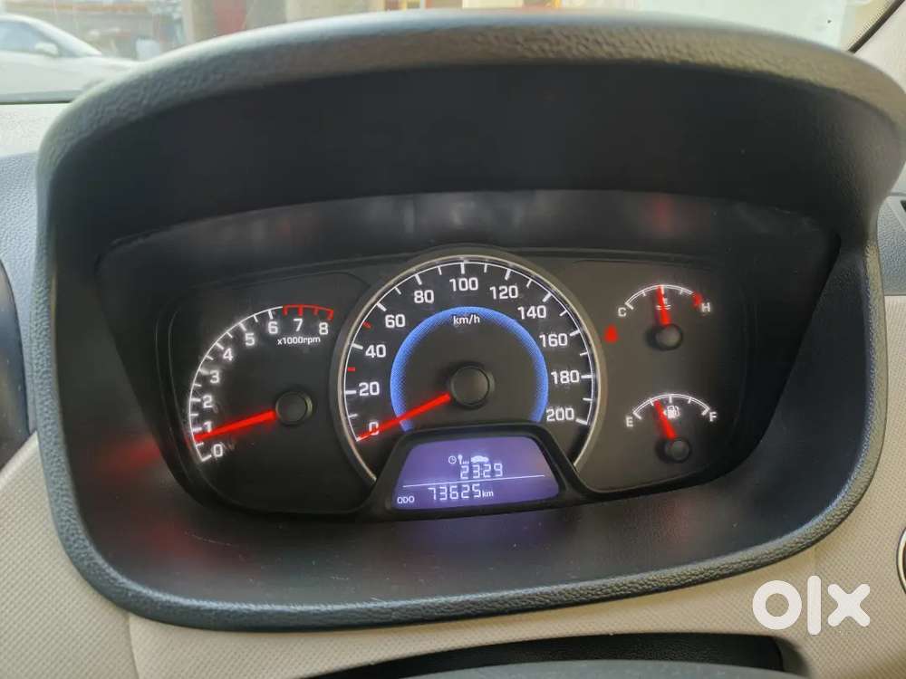 Hyundai Grand I10 Asta Petrol 2015