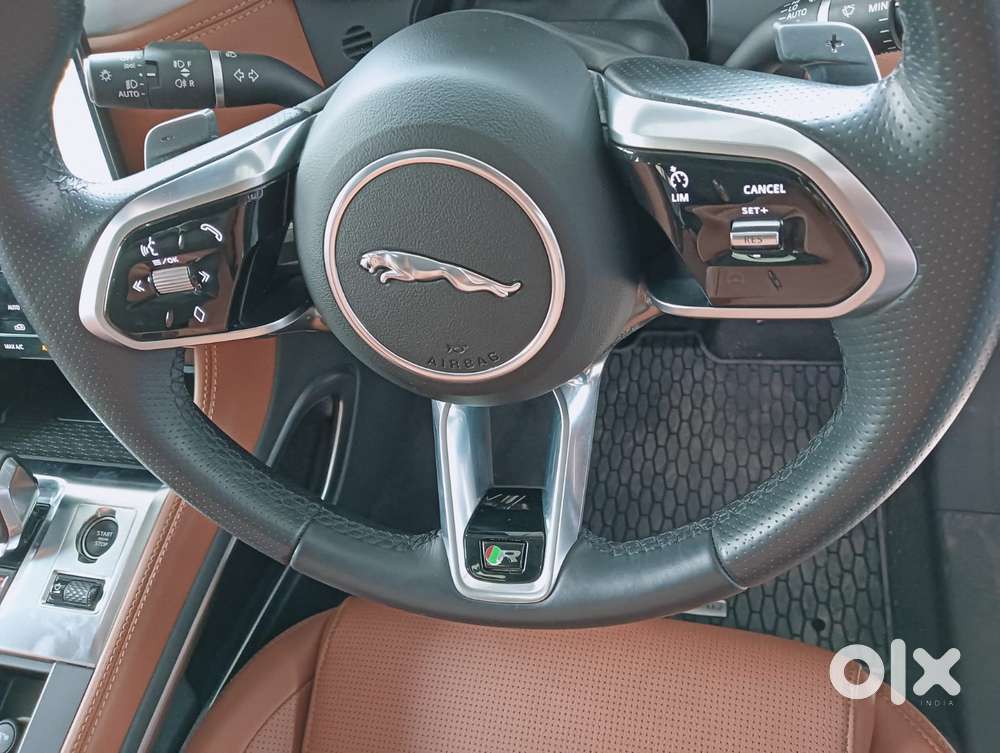 Jaguar F-pace 2.0 R Dynamic S, 2023, Petrol