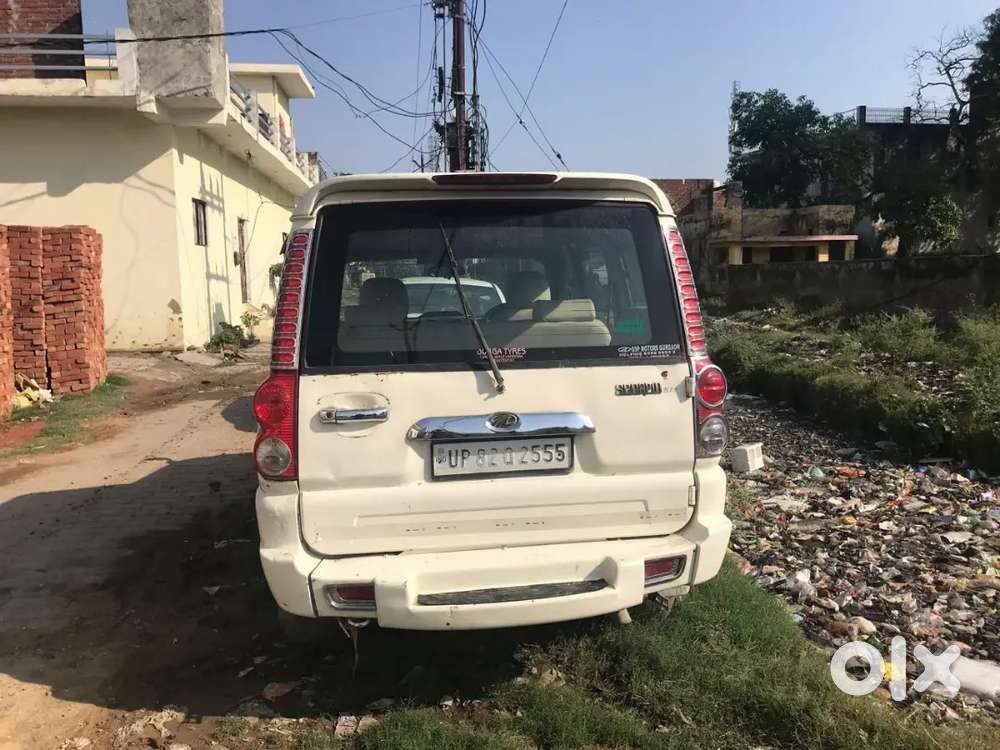 गाड़ियां में कोई कमी नहीं हे सारी चीज Ok है