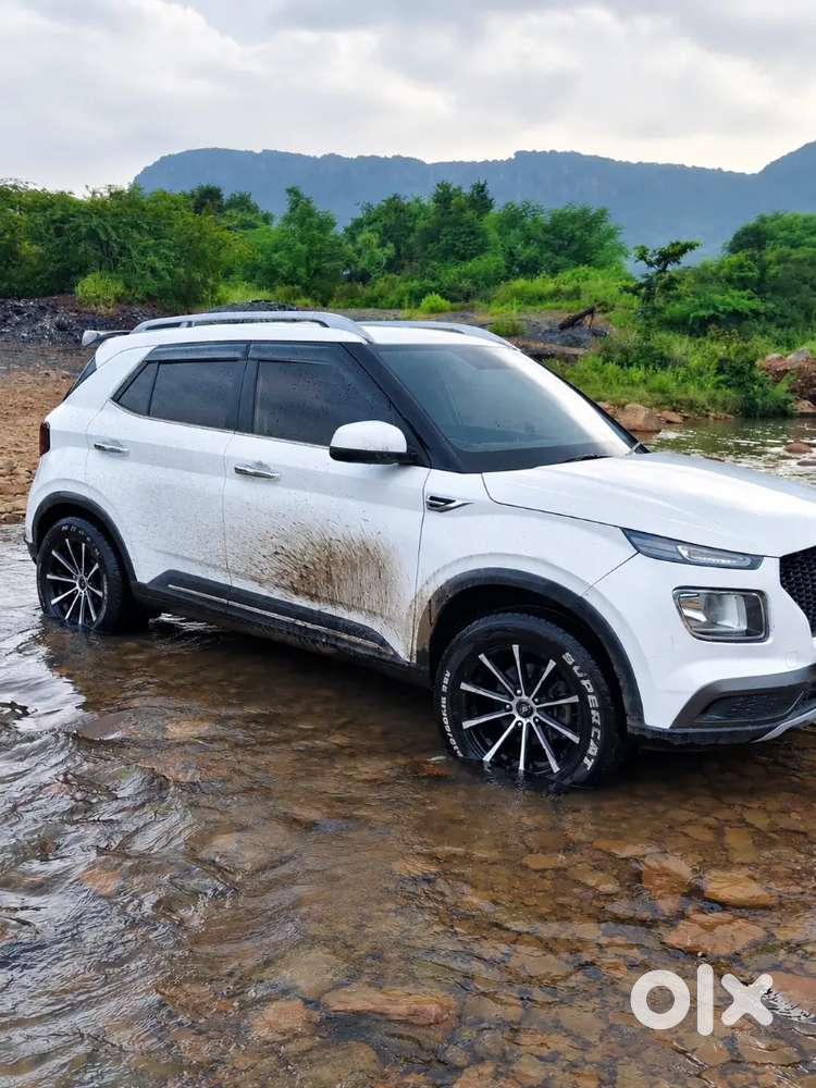 Hyundai Venue Petrol Manual 2020