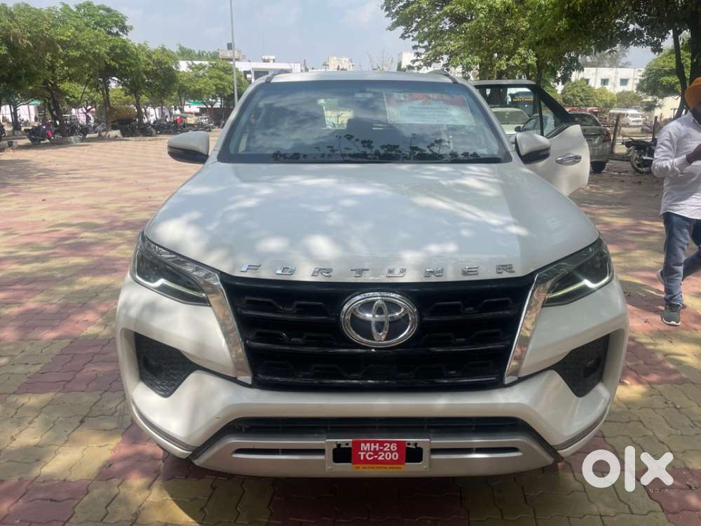 Fortuner 4x2 Mt