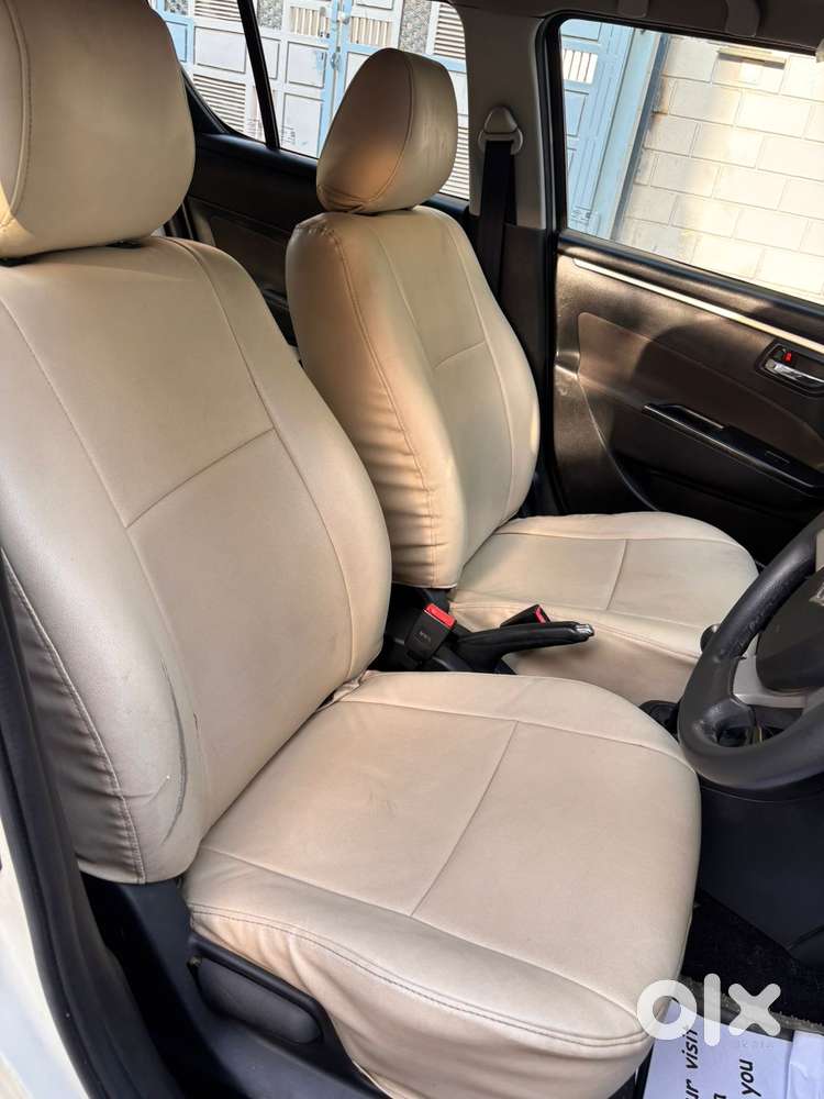 Maruti Suzuki Swift Vxi 1.2 Abs Bs-iv, 2011, Petrol