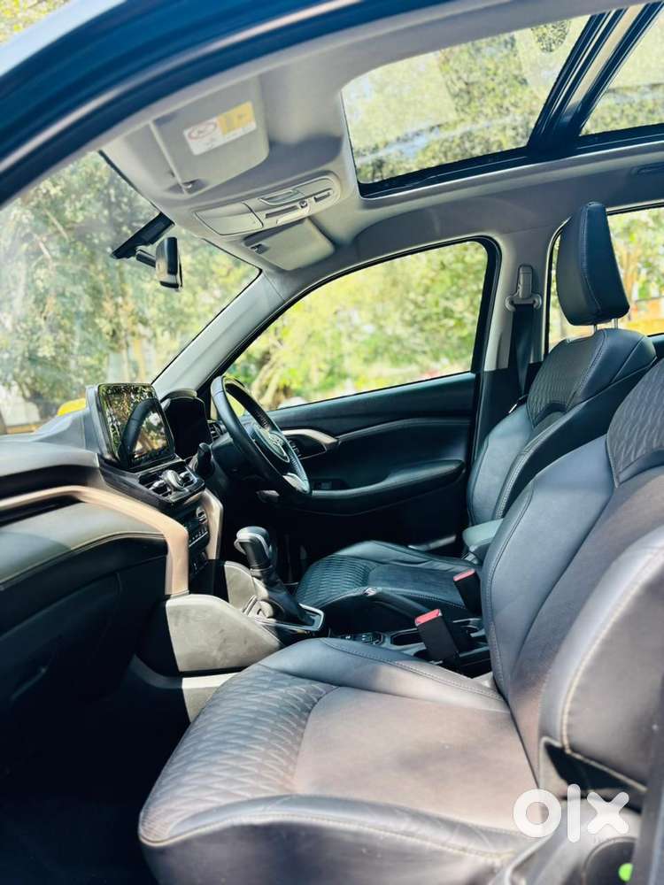 Maruti Suzuki Grand Vitara, 2023, Petrol