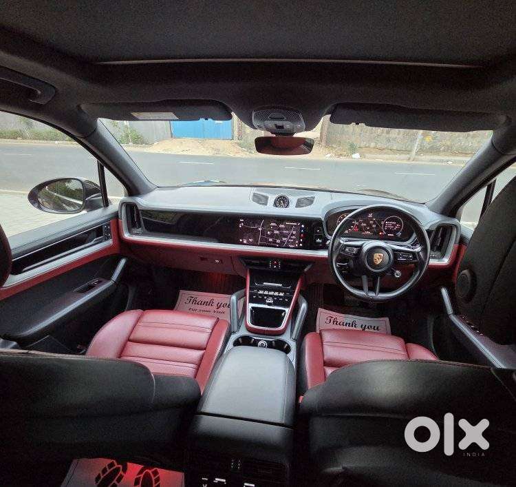 Porsche Cayenne S Tiptronic, 2024, Petrol