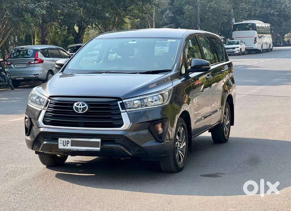 Toyota Innova Crysta 2.4 G Mt 7 Str, 2022, Diesel