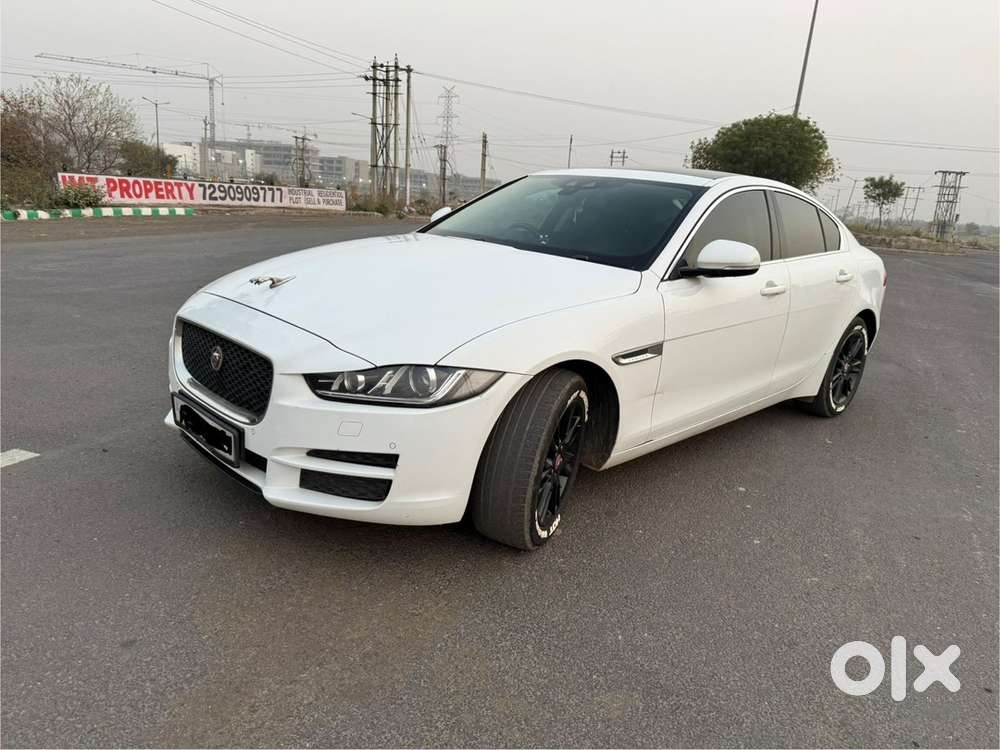 Jaguar Xe 2017 Petrol Well Maintained
