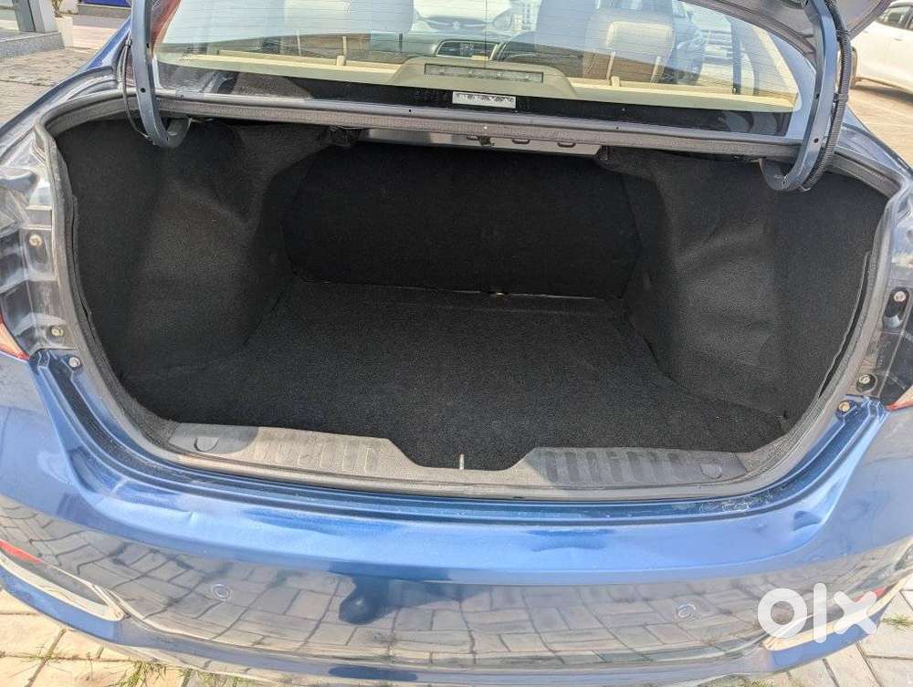 Maruti Suzuki Ciaz Alpha 1.5 At, 2019, Petrol