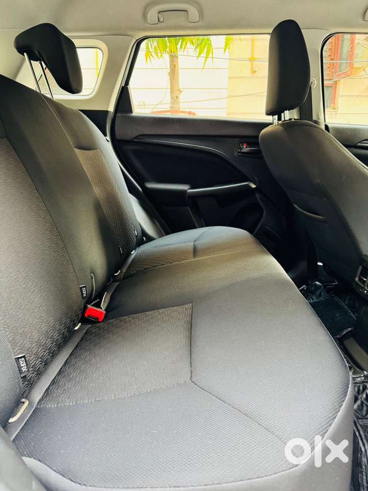 Maruti Suzuki Brezza 1.5 Vxi Smart Hybrid, 2023, Petrol