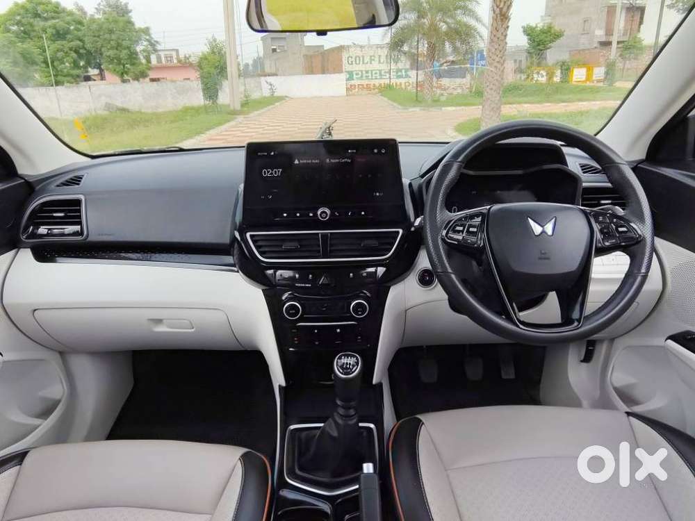 Mahindra Xuv 3xo Ax5 Ds Mt, 2024, Diesel