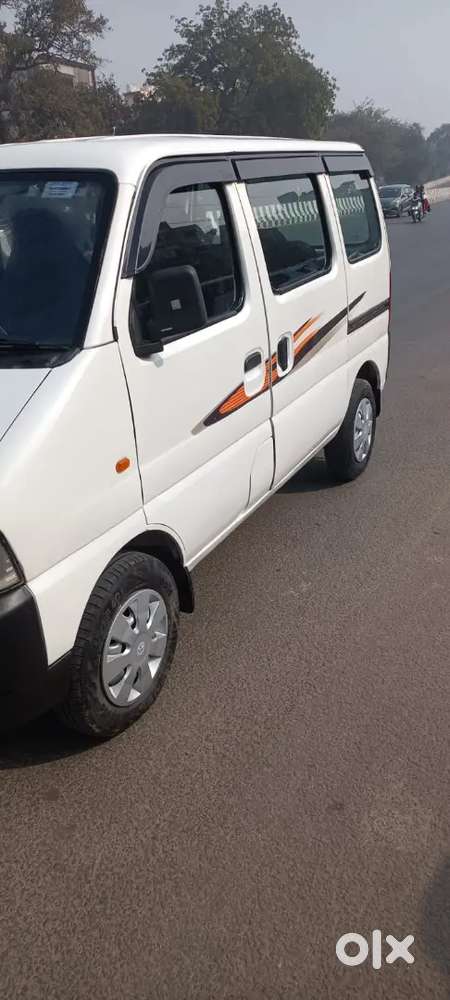 Maruti Suzuki Eeco 2017