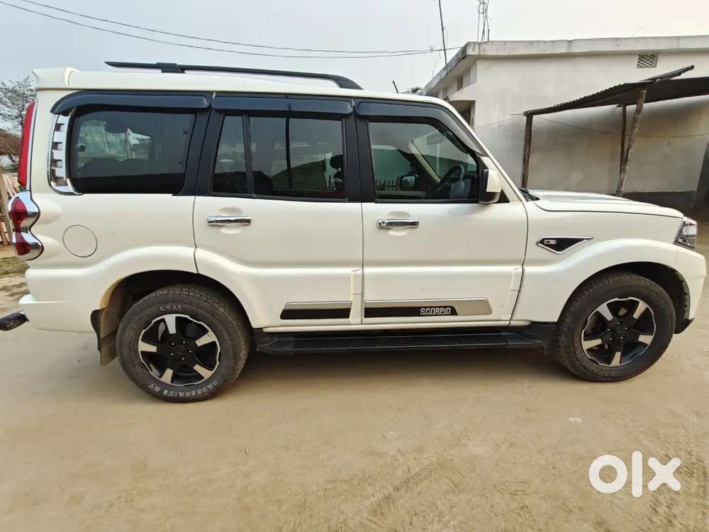 Mahindra Scorpio Classic S11 2022 Diesel 76500 Km Driven