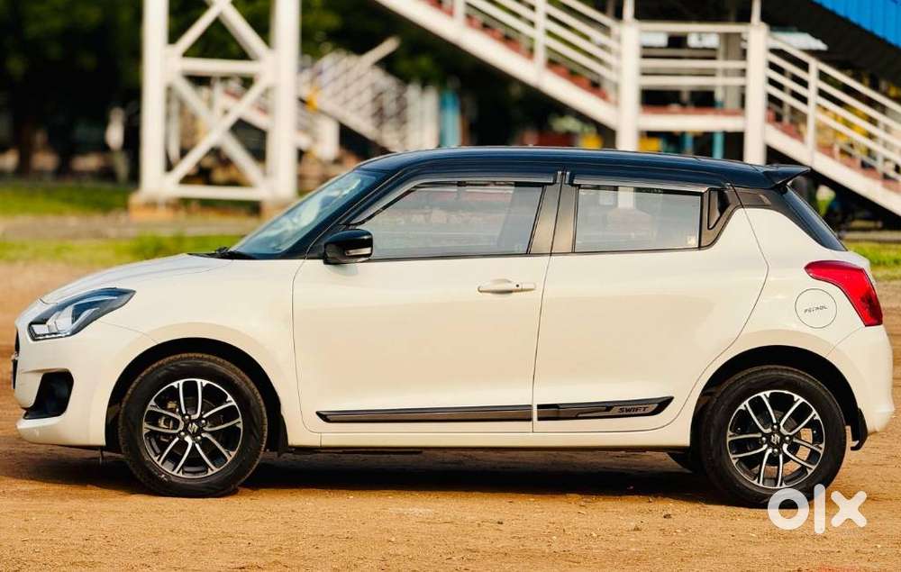 Maruti Suzuki Swift Zxi Plus, 2022, Petrol
