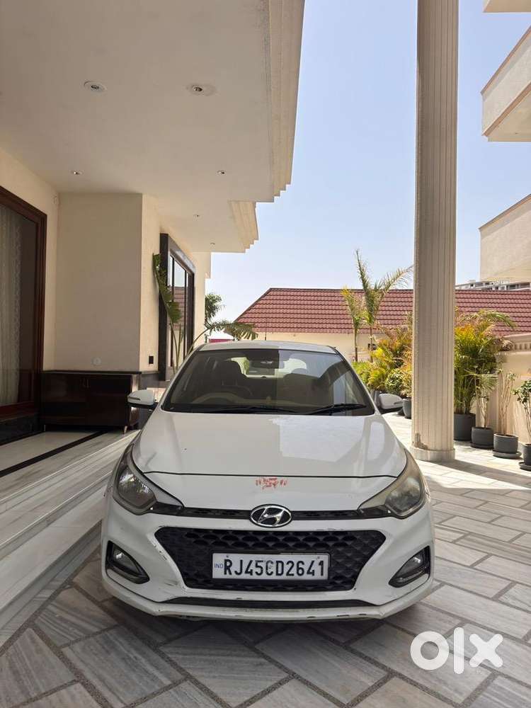 Hyundai Petrol 2018 Car
