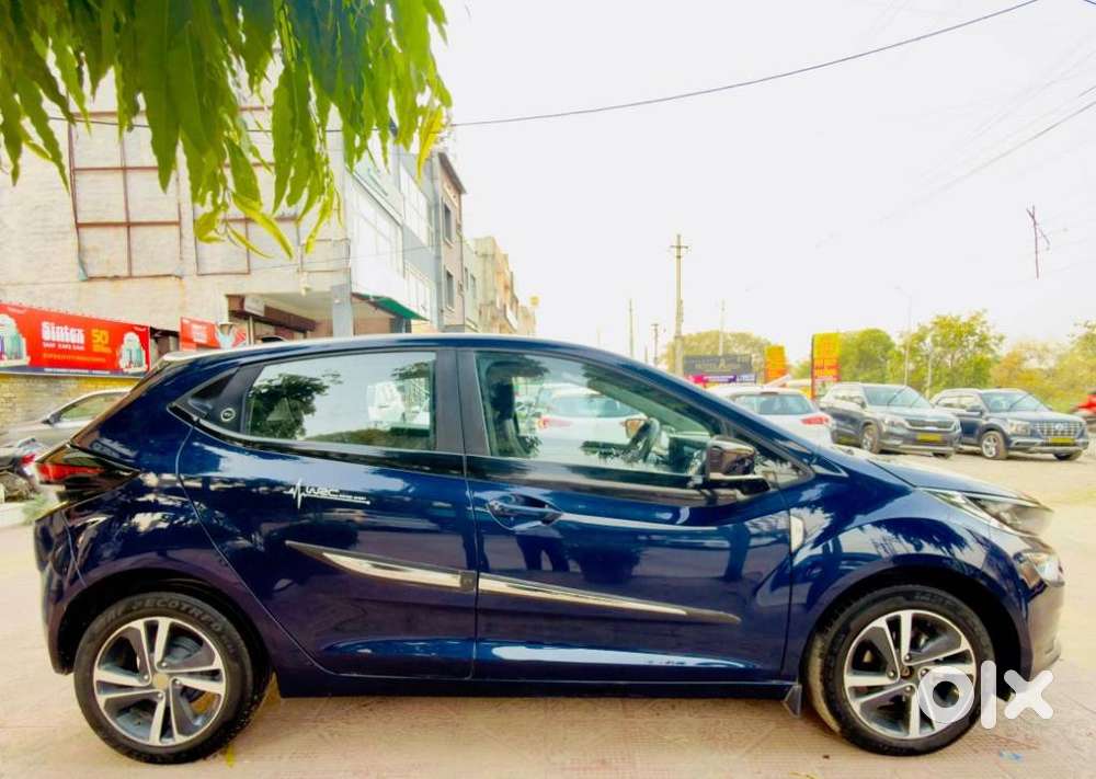 Tata Altroz Xz Plus (s) Icng, 2023, Petrol