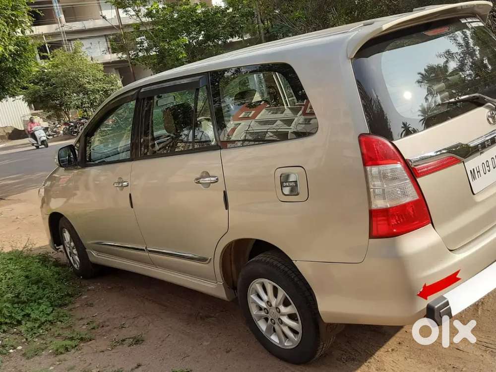 Toyota Innova 2014 Dec Diesel 150000 Km Driven