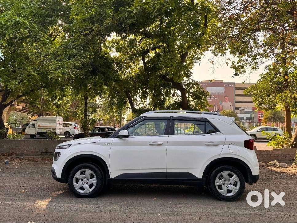 Hyundai Venue S, 2021, Cng & Hybrids