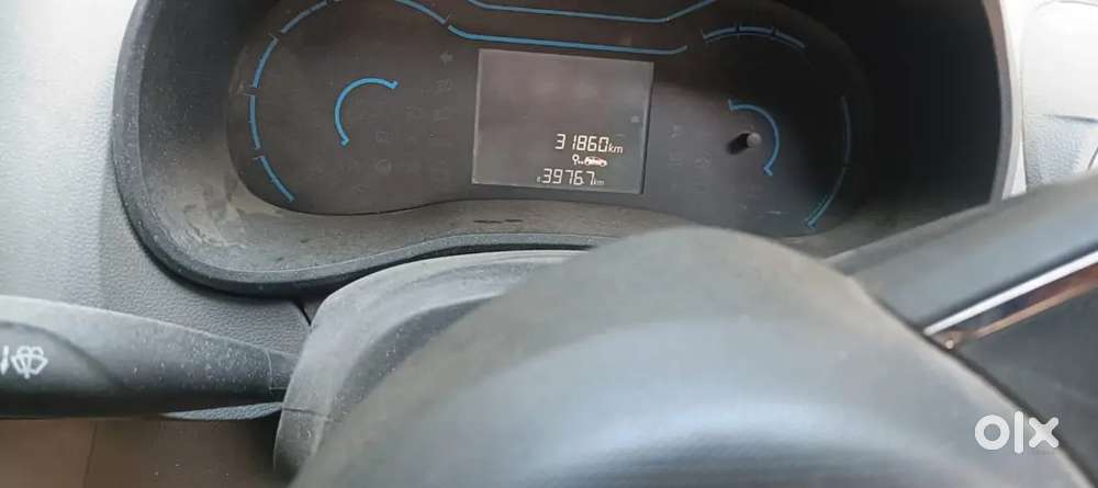 Renault Kwid Rxt Mt 0.8, 799 Cc, White Colour