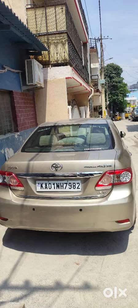 Toyota Corolla Altis 2011 Petrol Well Maintained