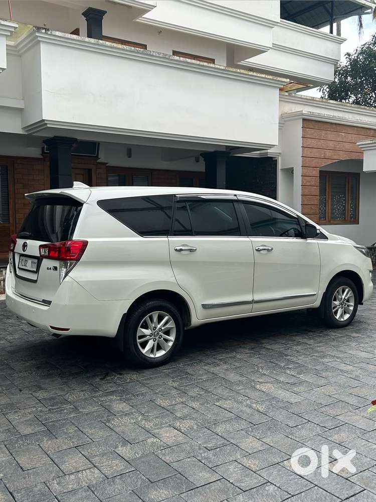 Toyota Innova Crysta 2017