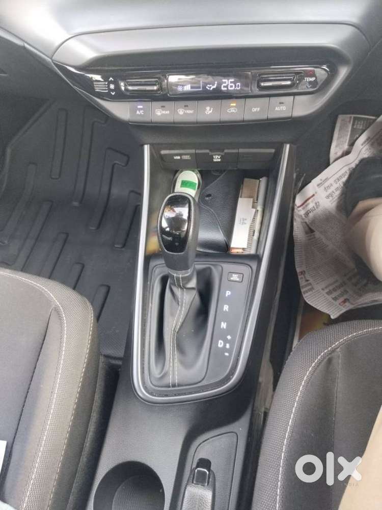 Hyundai I20 Sportz 1.2 Ivt, 2023, Petrol