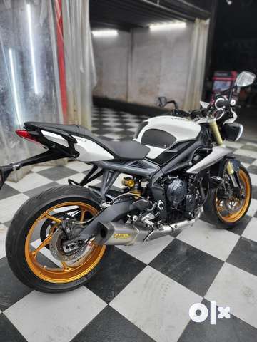 Triumph street store triple rs olx