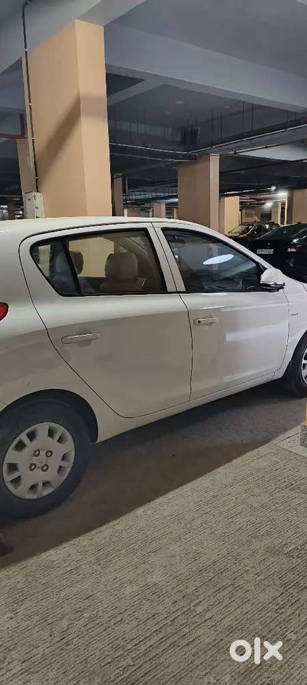 Hyundai I20 Magna Petrol 2012