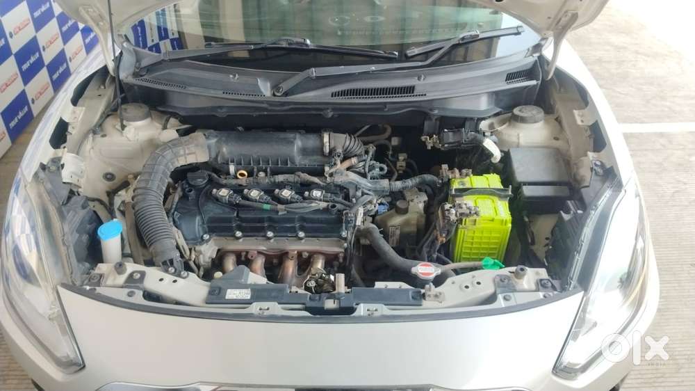 Maruti Suzuki Swift Dzire Zxi + Amt, 2019, Petrol