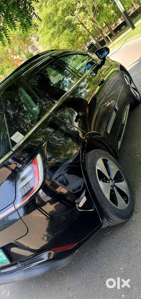 Mg Windsor Ev Essence, 2024, Electric