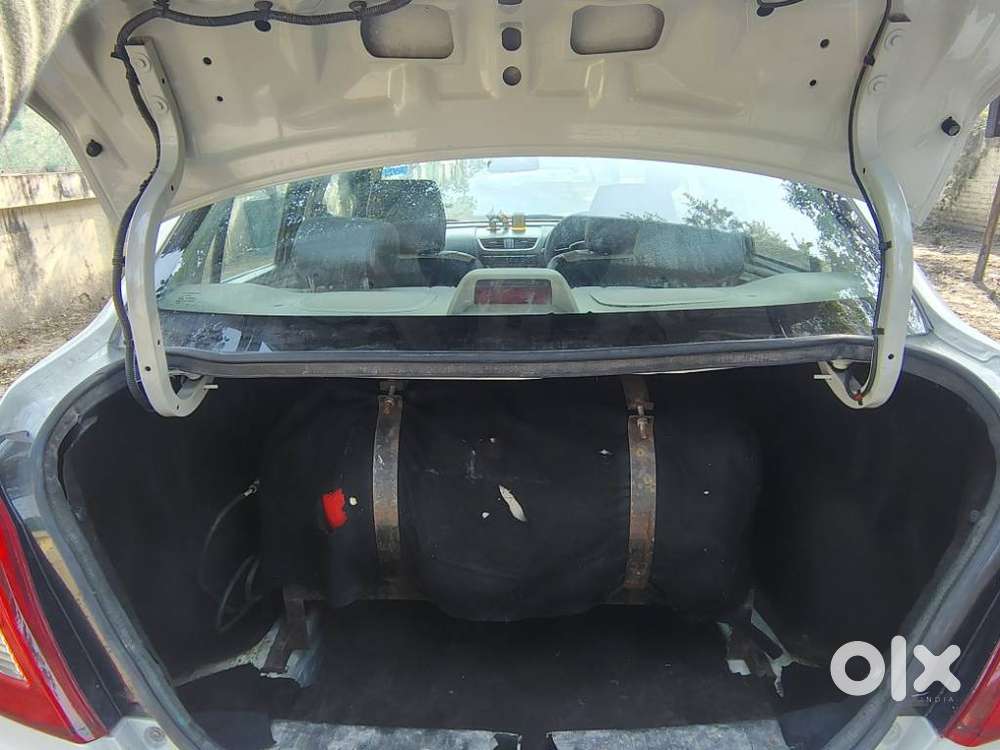 Maruti Suzuki Swift Dzire 1.2 Vxi Bsiv, 2016, Cng & Hybrids