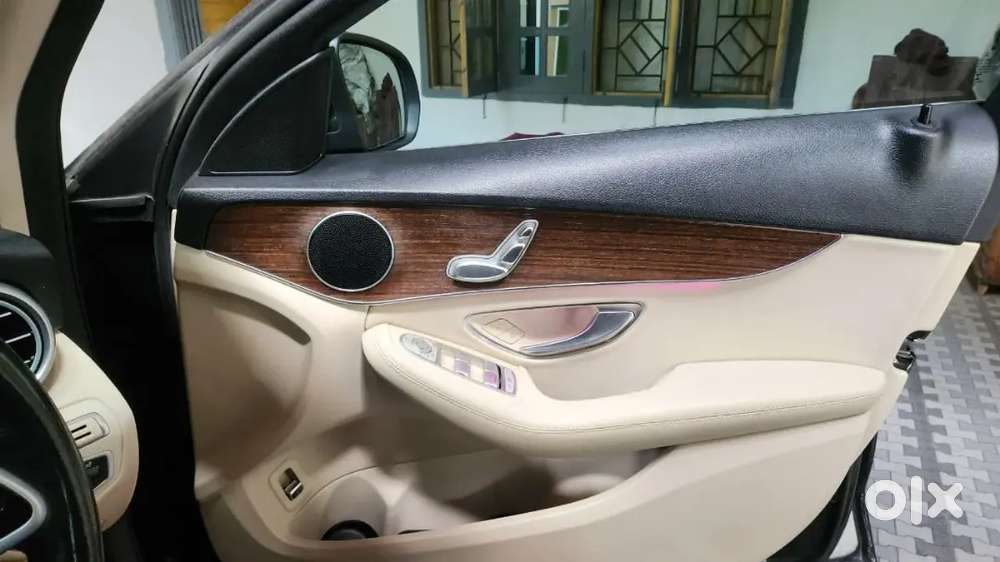 Mercedes-benz C-class 2019