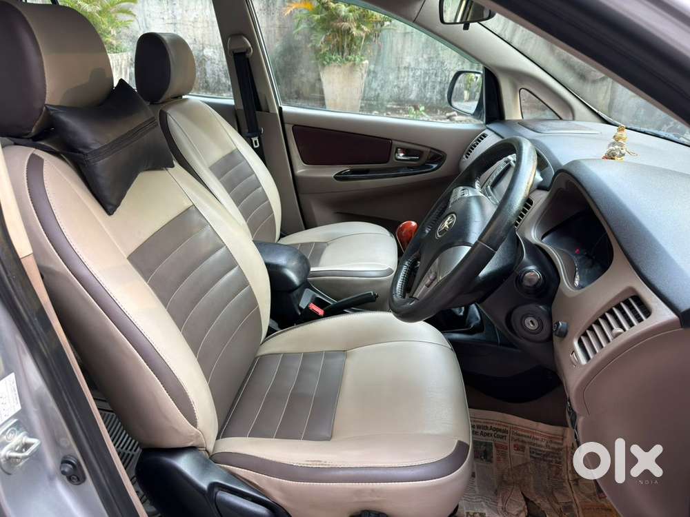 Toyota Innova 2015 Diesel 183000 Km Driven