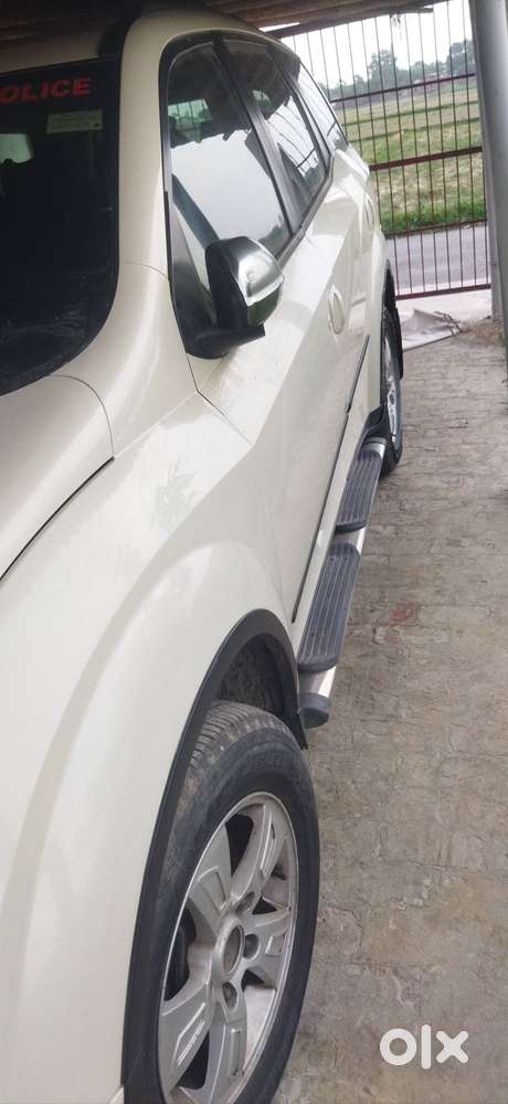 Mahindra Xuv500 2017 Petrol 10 Km Driven