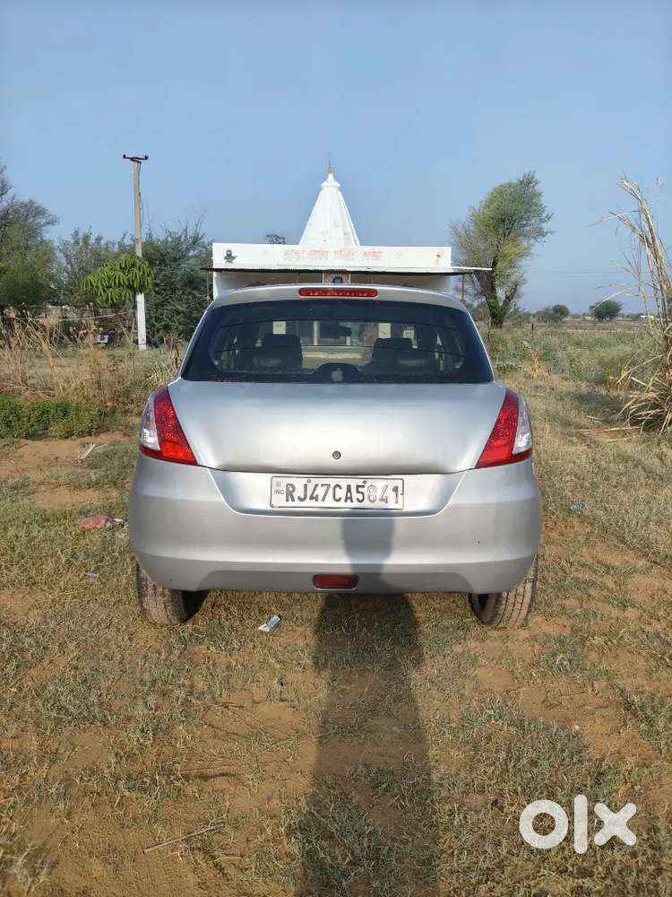 Maruti Suzuki Swift 2015 Diesel 90000 Km Driven
