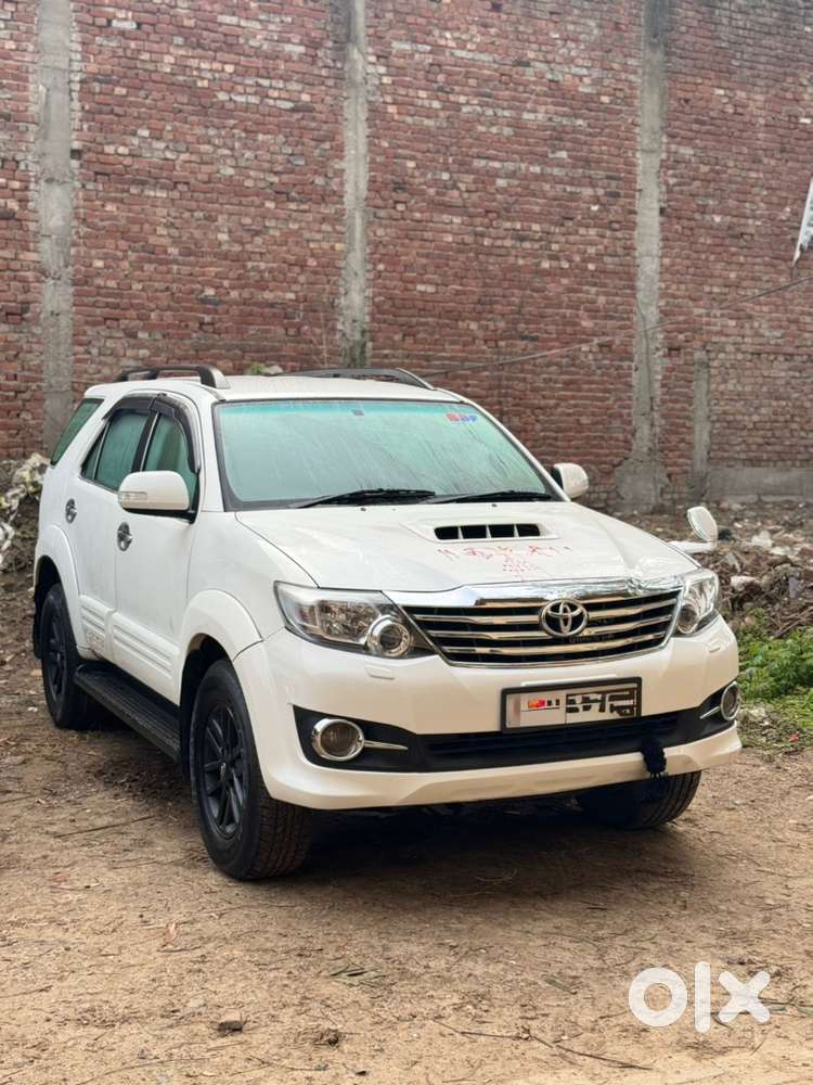 Toyota Fortuner Diesel 2012