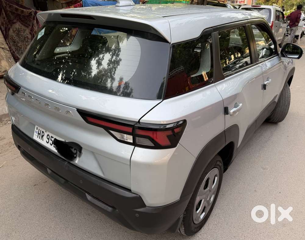 Maruti Suzuki Brezza 1.5 Vxi Cng, 2024, Cng & Hybrids
