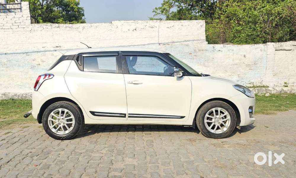 Maruti Suzuki Swift Vvt Zxi, 2018, Petrol